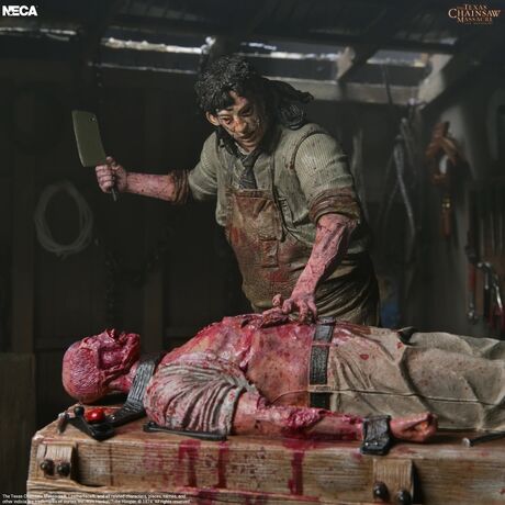 The Texas Chainsaw Massacre The Beginning Sluaghterhouse Action Figure Box Set NECA