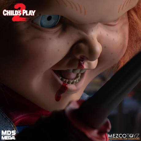 Chucky, la poupée de sang poupée parlante Designer Series Menacing Chucky 38 cm Mezco