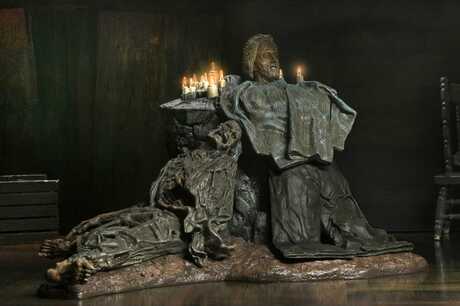 Friday the 13th: The Game Pamela Shrine Diorama NECA