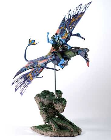 Avatar : La Voie de l'eau figurine Recom Quaritch & RDA Banshee (Gold Label) McFarlane Toys