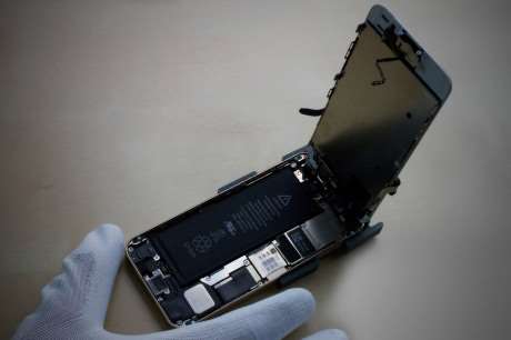 Outil iHold Officiel iPhone 5 / 5S / SE