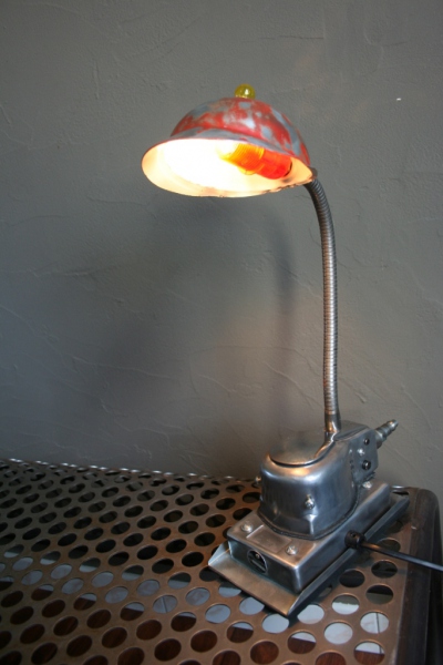 Lampe pompier Art Déco moderniste - Lampodrome Lampe pompier Art Déco moderniste - Lampodrome