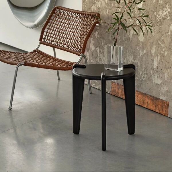 Petite table d'appoint bois