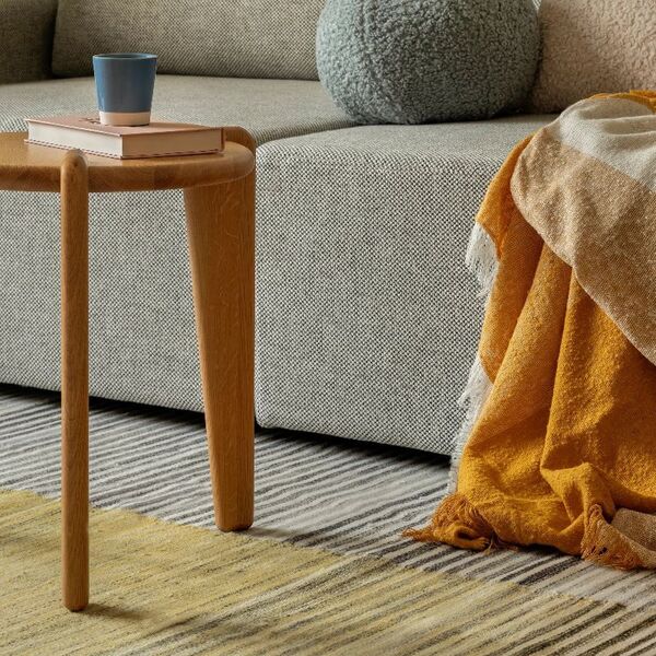 Petite table d'appoint bois