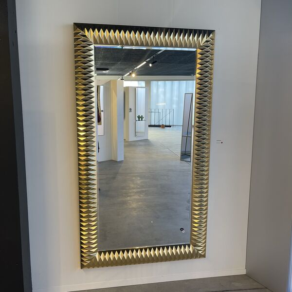 Miroir mural doré rectangulaire