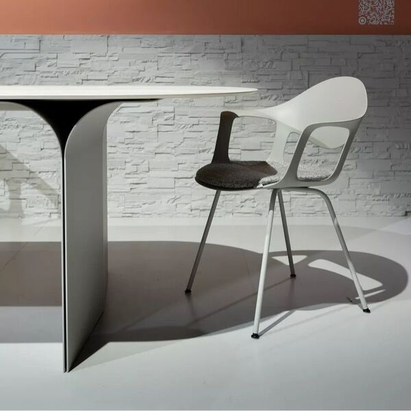 Table à manger céramique et métal