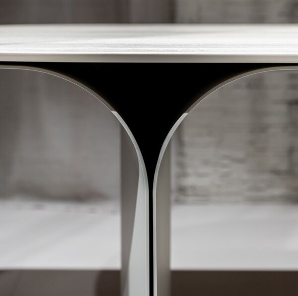 Table à manger céramique et métal