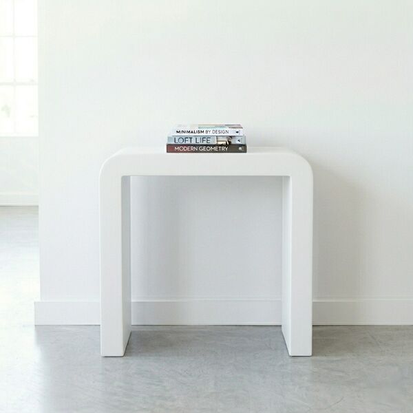 Console originale en métal