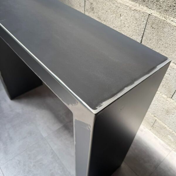 Console metal brut