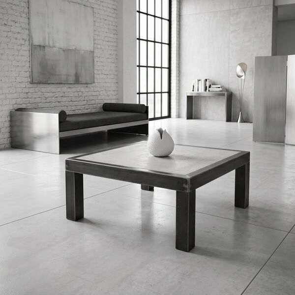 Table basse acier brut verni