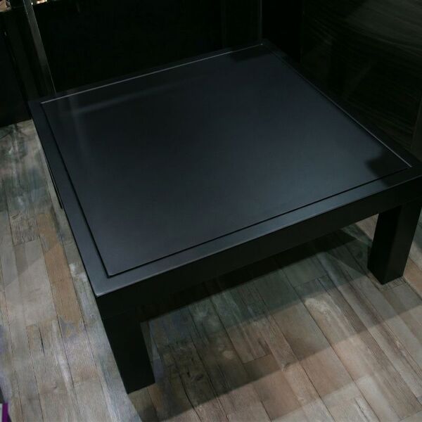 Table basse métal noir