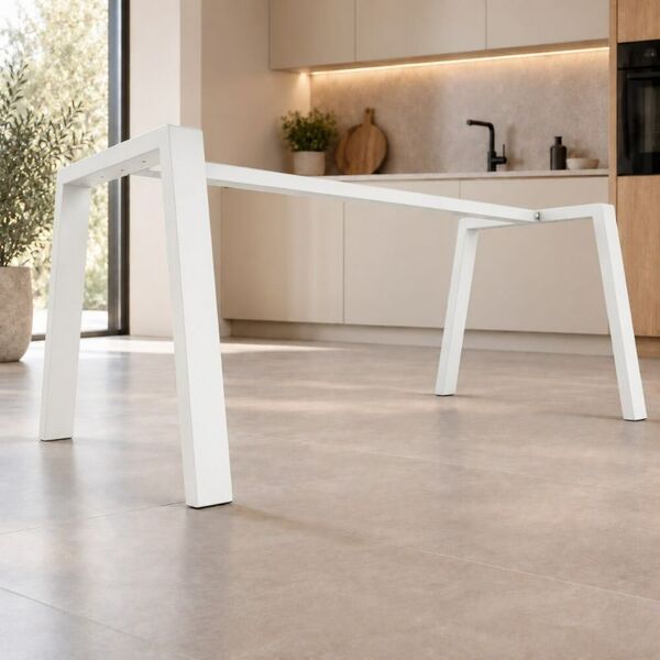 Pied de table avec barre de support