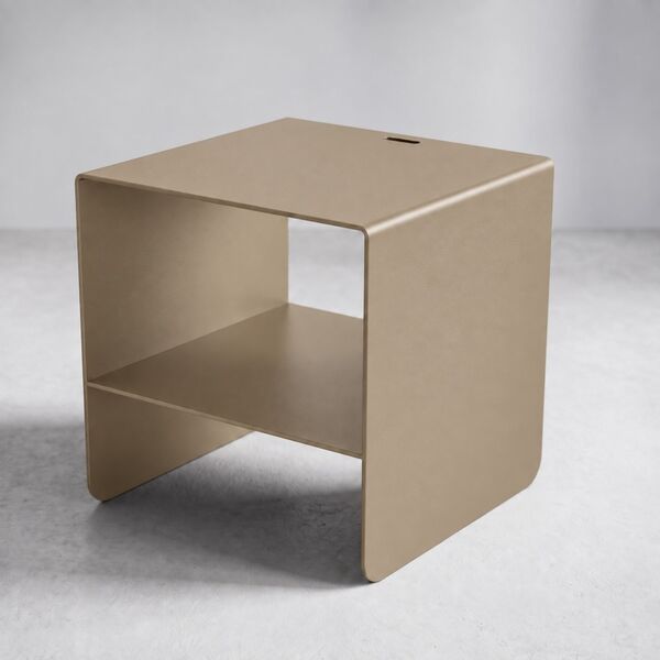 Table d'appoint métal carrée