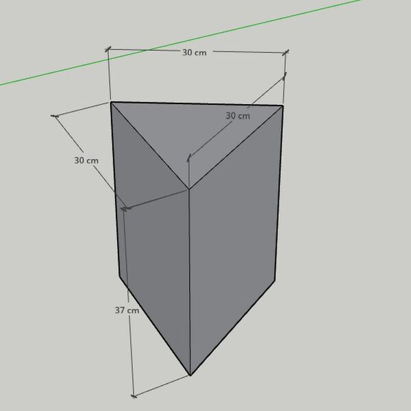 Socle triangulaire métal