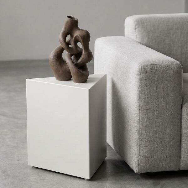 Table de chevet triangulaire