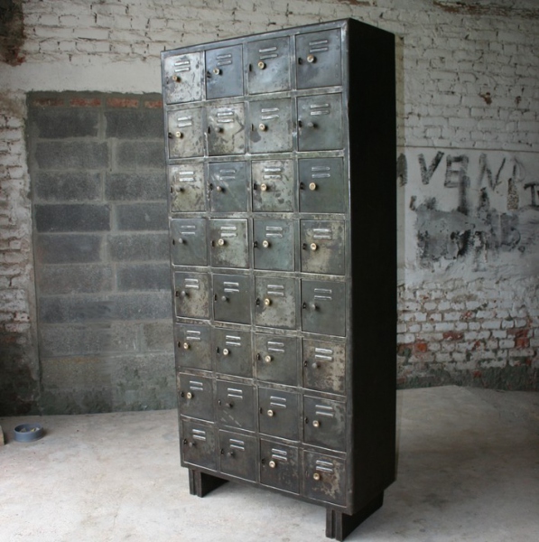 Armoire industrielle casiers - Meuble industriel