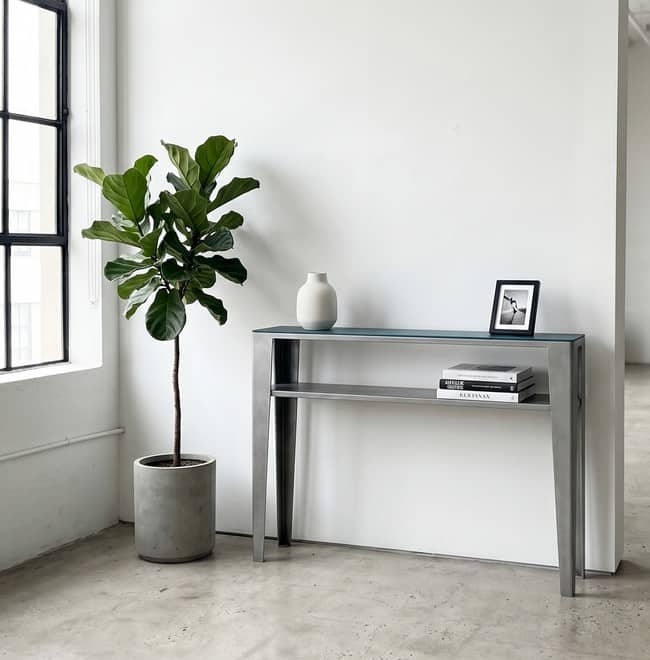 Vue de côté console métal 120cm