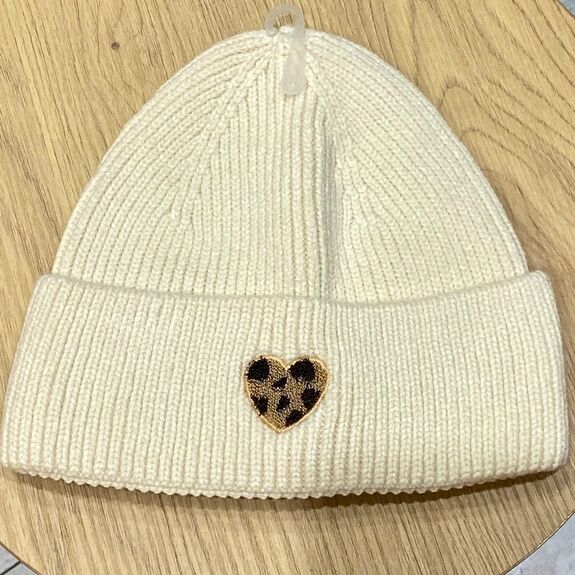 Bonnet Maille Motif Coeur Léopard - Chaud, Tendance & Confortable / 100% Acrylique