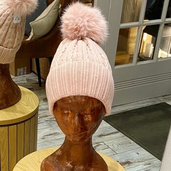 Bonnet Maille Torsadée Doublé Polaire avec Pompon - Chaleur & Style / 100% Viscose