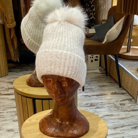 Bonnet 100% Viscose Irisé avec Pompon