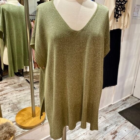 Pull sans manches col en lurex