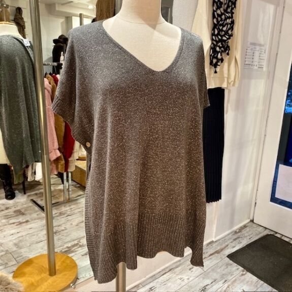 Pull sans manches col en lurex