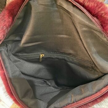 Banane Bordeaux en Fausse Fourrure