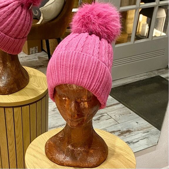 Bonnet Maille Torsadée Doublé Polaire avec Pompon - Chaleur & Style / 100% Viscose