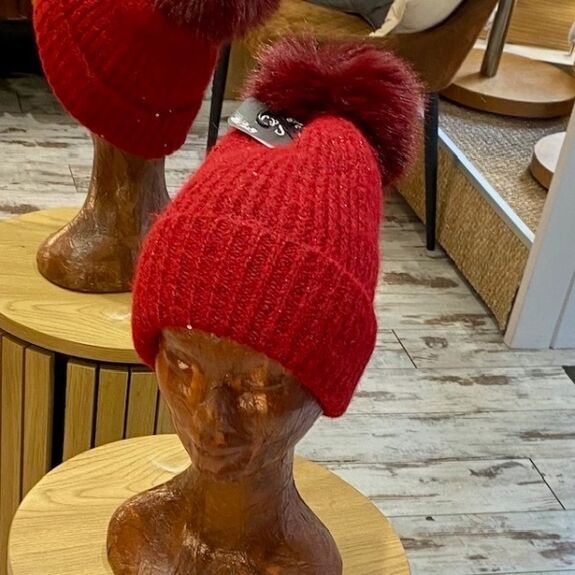 Bonnet 100% Viscose Irisé avec Pompon