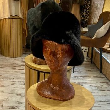 Chapeau en Fausse Fourrure Noir