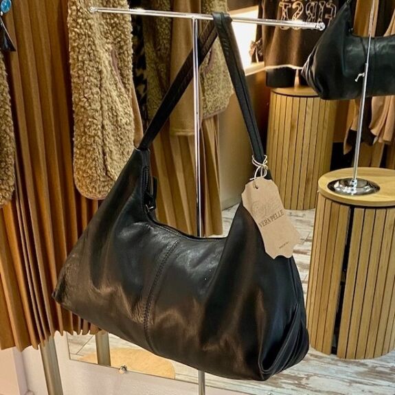 Besace demi-lune cuir noir