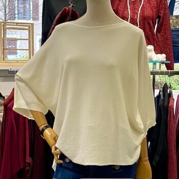 Pull court manches chauve-souris