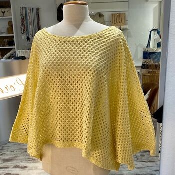 Pull ajouré col bateau