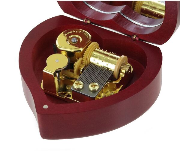 Kleine Spieluhr / Spieldose / Musikdose mit 18-Ton Federspielwerk - Kennummer dieser Spieluhr / Spieldose: BOITE-COEUR-10.