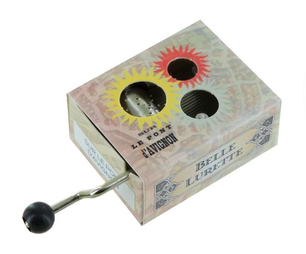 Caja de música de manivela de cartón ilustrado "Belle Lurette" - Referencia de esta caja de música de manivela: M0150.