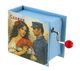 Caixa de música com manivela em forma de livro - Código desta caixa de música com manivela: 1771.