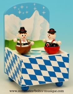 Touristic music box for children with traditional spring 18 note musical mechanism - Reference of the children's music box: 44016