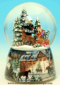 Christmas musical snow globe made of resin with traditional 18 note musical mechanism - Item# for this Christmas musical snow globe : 48082