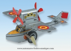 Collectable mechanical Tin Toy made of sheet metal and tin - Item # for this mechanical Tin Toy made of steel : 6019345