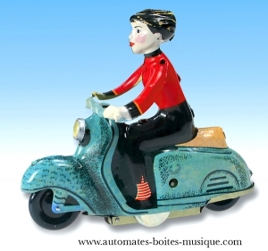 Giocattolo meccanico di metallo, lamiera e latta - Codice di questo giocattolo meccanico di metallo, lamiera e latta : 6398761