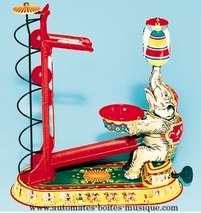 Collectable mechanical Tin Toy made of sheet metal and tin - Item # for this mechanical Tin Toy made of steel : 6017025