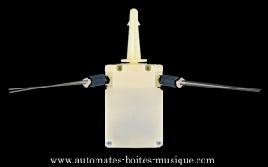 Mecanismo musical de resorte de 18 láminas para autómata: mecanismo musical de resorte para autómata de 3 movimientos - Referencia de este mecanismo musical para autómata: 3YA2017PS