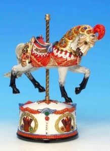Cavalo musical em miniatura animado