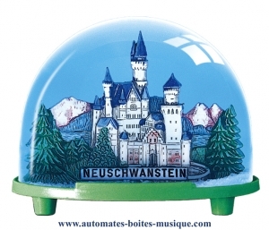 Sfera con neve classica non musicale fabbricata in Germania - Codice di questa sfera con neve non musicale: 2647