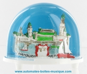 Sfera con neve classica non musicale fabbricata in Germania - Codice di questa sfera con neve non musicale : 2803