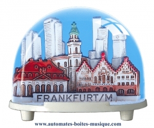 Sfera con neve classica non musicale fabbricata in Germania - Codice di questa sfera con neve non musicale : 3181