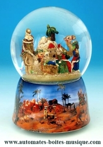 Sfera musicale natalizia di resina con neve : sfera musicale "Re Magi”.