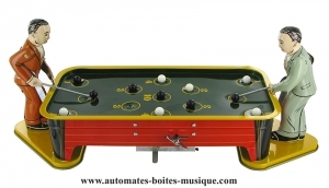 Giocattolo meccanico da collezione di metallo, lamiera e latta aggraffati : giocattolo "Gioco di biliardo classico".