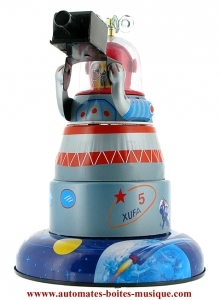 Collectable mechanical tin toy: space observer made of sheet metal and tin.