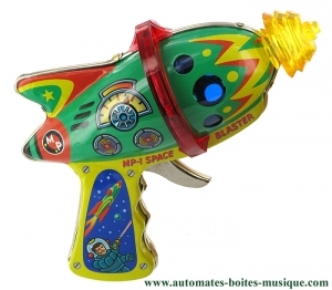 Collectable mechanical tin toy : Space gun made of sheet metal and tin.